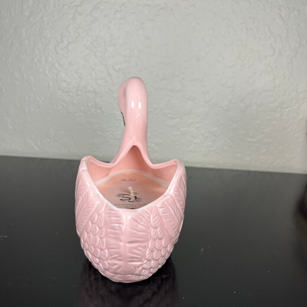 Sincerely Jules Home Swan Candle Radiant Glow Pink Ceramic 17oz Soy Blend New - Picture 4 of 7